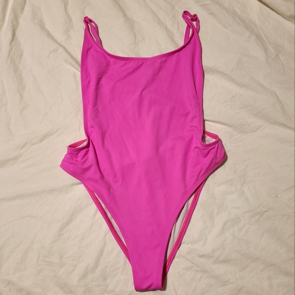 yandy • bright pink low back one piece swimsuit - Picture 3 of 10